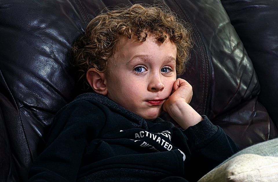 "Bele laži" koje su roditelji govorili deci 90-ih 