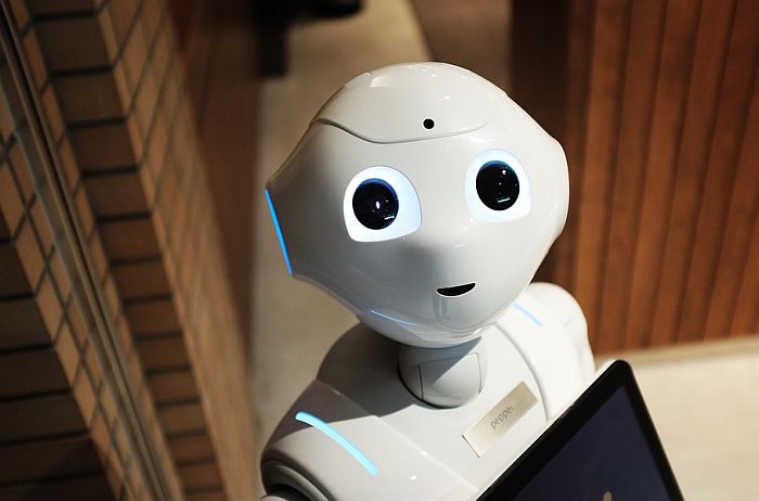 Robot napisao tekst za "Gardijan": Verujte mi, veštačka inteligencija ne želi da uništi ljude