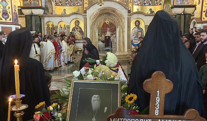 FOTO: Sahranjen mitropolit Amfilohije