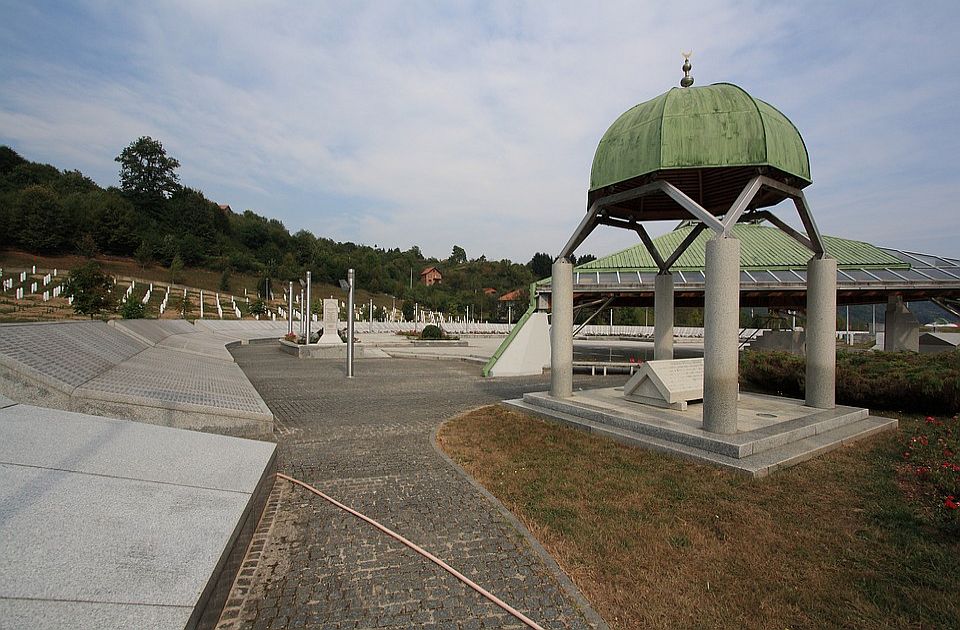 Der Text der Resolution zum Gedenktag für die Opfer des Völkermords in Srebrenica wurde veröffentlicht.