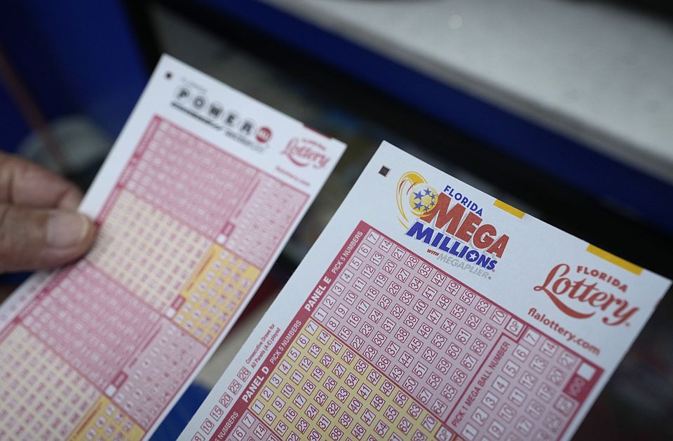 Kupila pogrešni loto tiket i osvojila milion dolara