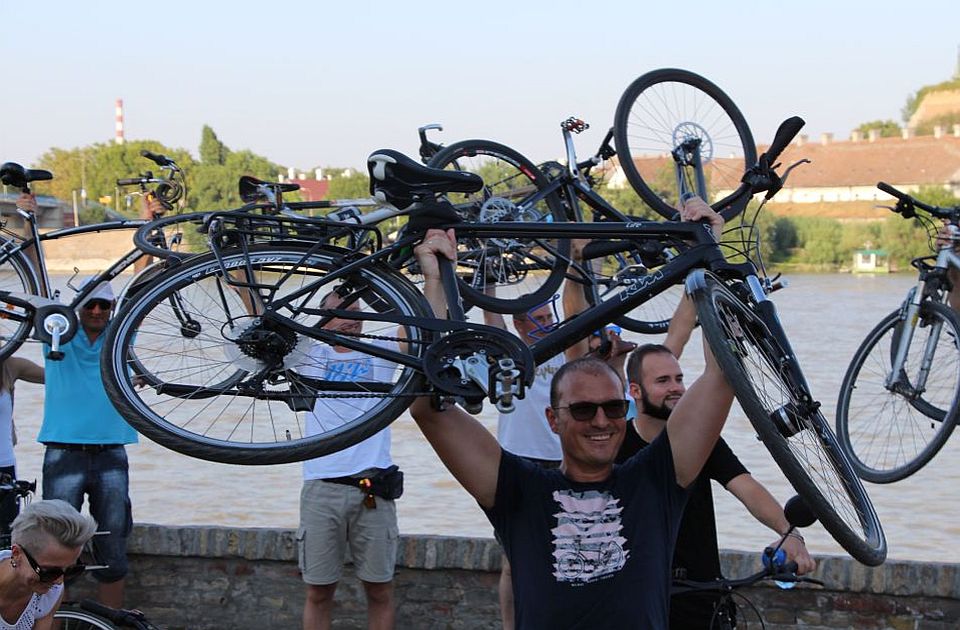 Međunarodni dan bicikla u Novom Sadu: Za bicikliste doručak, Kritična masa i bioskop na otvorenom