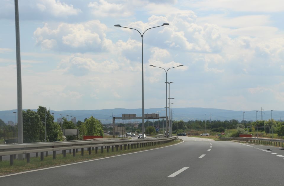 Izmenjen režim saobraćaja kod petlje Pećinci: Radovi do 19. septembra