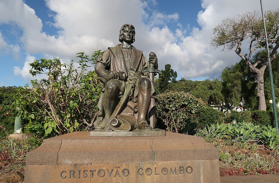 Na današnji dan: Rođeni Cvijić, Pavaroti i šestomilijarditi stanovnik Zemlje, Kolumbo otkrio Ameriku