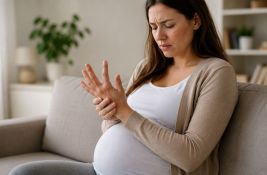 Trnci tokom trudnoće nisu neobična pojava: Šta ih izaziva i kako mogu da se ublaže?