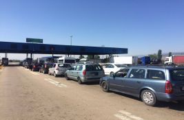 Prvi vikend u avgustu donosi smenu turista i gužve: Pojačan saobraćaj na putevima i granicama