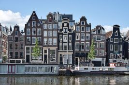 Amsterdam zabranjuje izgradnju novih hotela zbog velikog broja turista