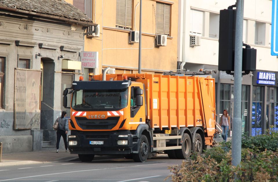 "Čistoća" zbog vrućina odnosi smeće po izmenjenom rasporedu