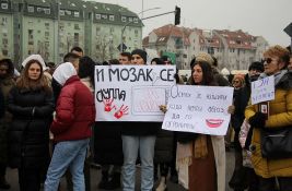Studenta iz Bačke Palanke presrele nepoznate osobe, pozvale ga na 