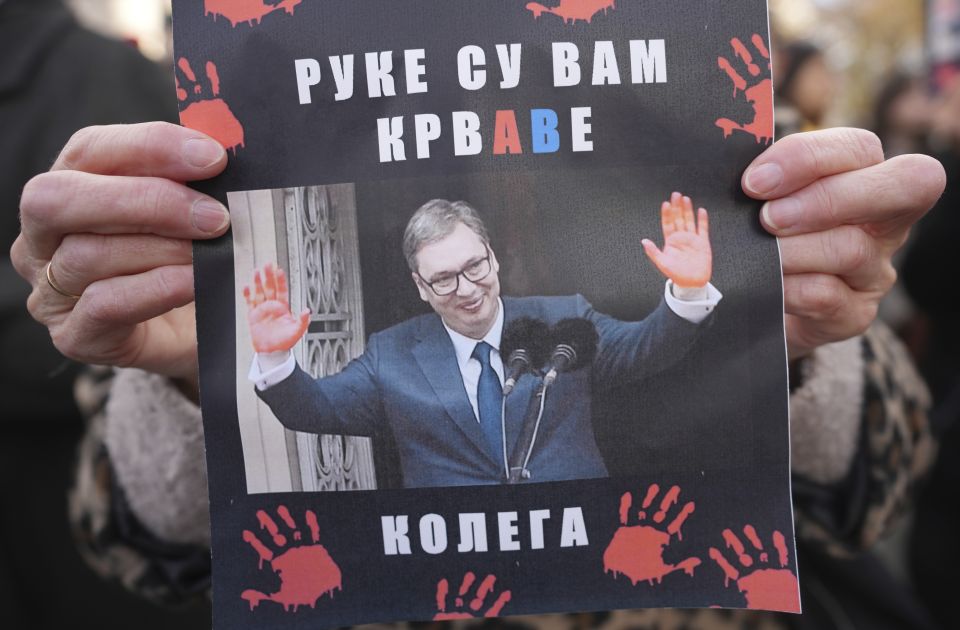 Džihić: Vučić klasični despot opsednut vlašću, on sada ima dve opcije