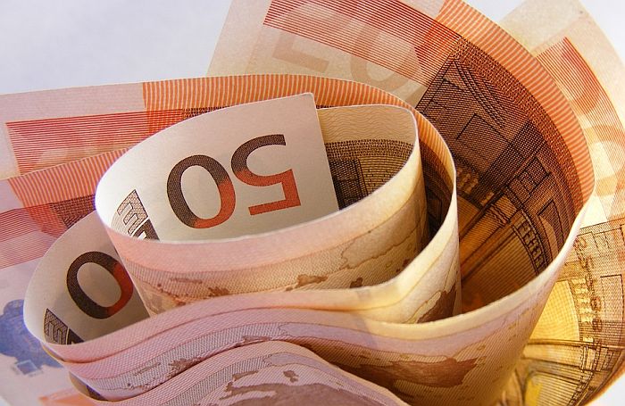 Tinejdžeri pokušali da iznude 3.000 evra od oca i sina