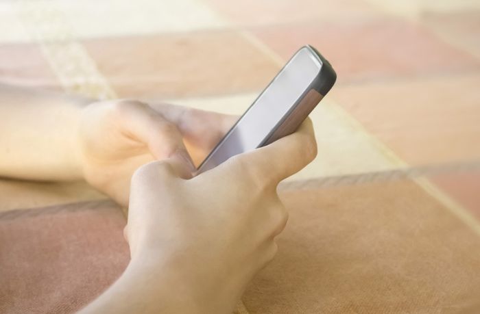 U Srbiji se deca leče pomoću SMS poruka: Ima li toga u drugim zemljama Evrope?