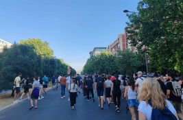 FOTO: U toku blokade u Novom Sadu, blokiran Bulevar oslobođenja