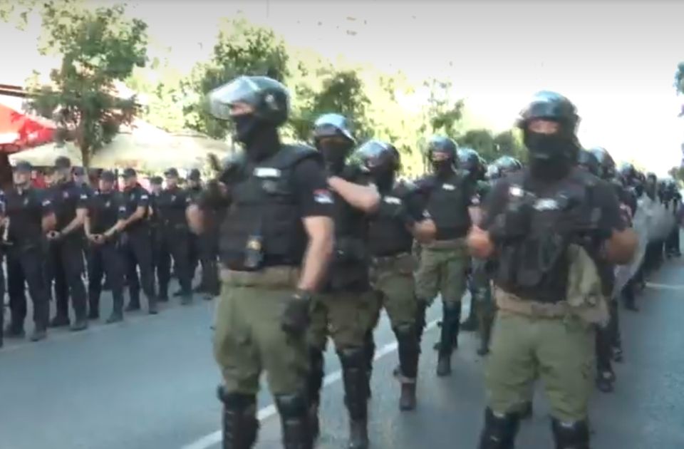 Na Dorćolu uhapšen student fizike, građani legitimisani
