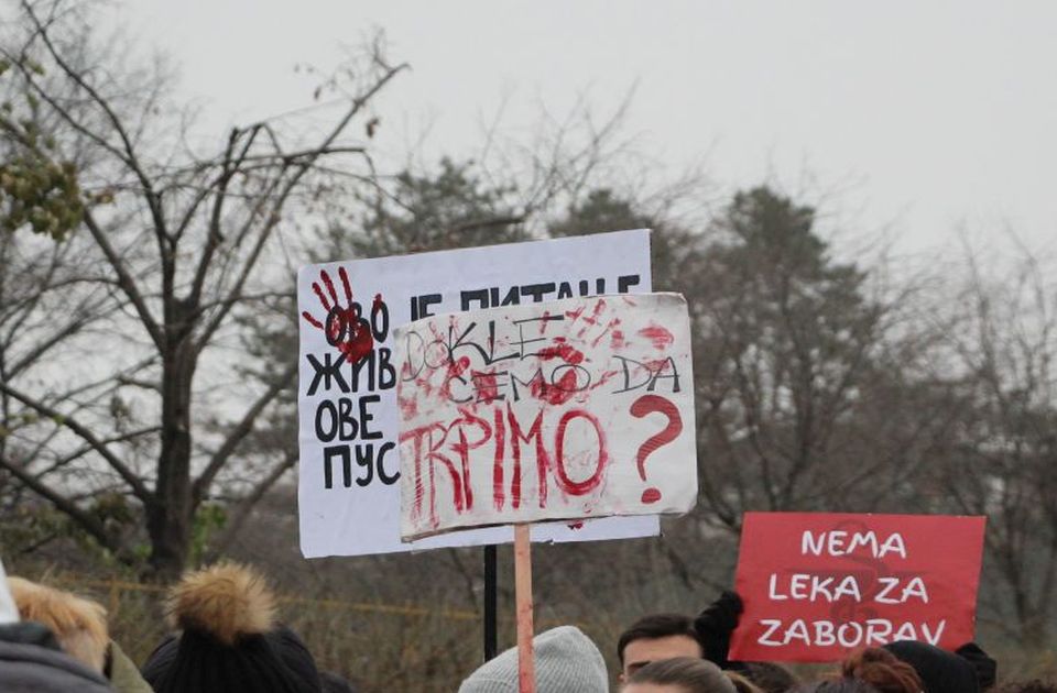 Akademik u Srbobranu pretučen u prostorijama SNS: Akademik u Srbobranu pretučen u prostorijama SNS: