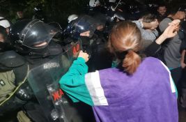 VIDEO, FOTO Završen protest na Šodrošu: Aktivisti probijali kordon, ima povređenih i privedenih