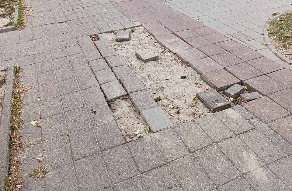 Trotoar nesređen mesecima nakon radova, grad kaže da će se problem rešiti u najkraćem roku