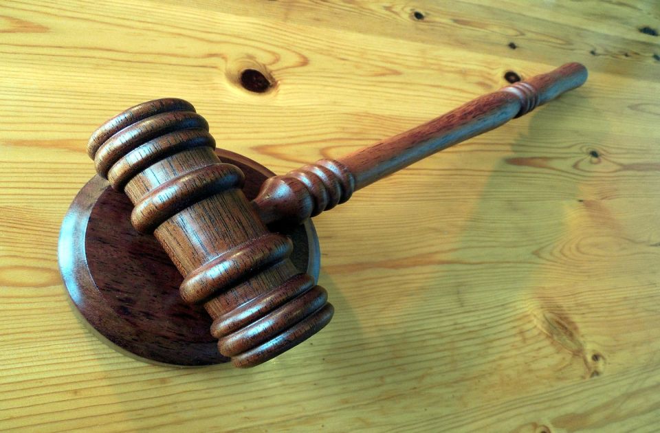 Urušavanje mosta u Đenovi: Tužioci traže 18 godina zatvora za bivšeg direktora građevinske kompanije Urušavanje mosta u Đenovi: Tužioci traže 18 godina zatvora za bivšeg direktora građevinske kompanije