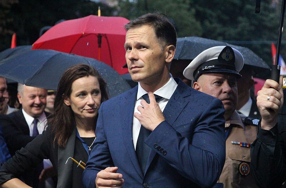 Vučić i Mali rasipali državni novac pred raspisivanje izbora: Svakog dana pravljen manjak od 30 miliona evra
