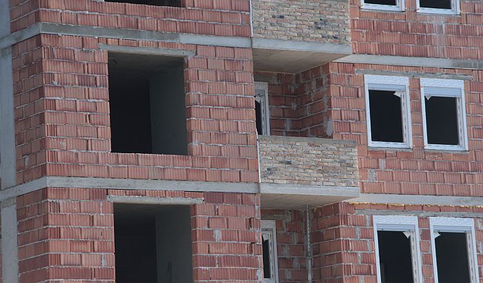 Kupuje se 60 stanova za izbeglice u Novom Sadu