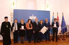 FOTO: Laureatima dodeljene Oktobarske nagrade i Novembarske povelje na Dan oslobođenja Novog Sada