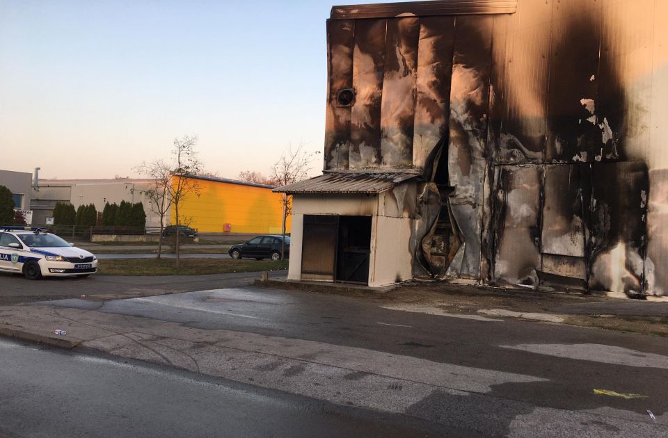 FOTO: Požar u Minakvinom Spa centru na Telepu, dvoje se nagutalo dima