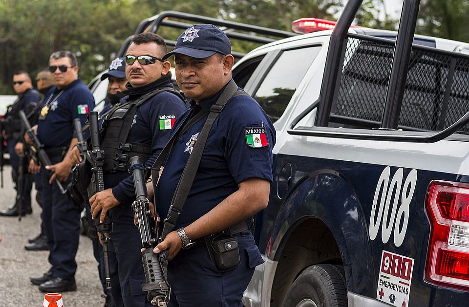 Meksiko uvodi turistički bataljon da obezbedi letovališta Kankun i Tulum