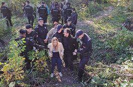 FOTO, VIDEO: Nekoliko aktivista privedeno na Šodrošu, policija primenila silu