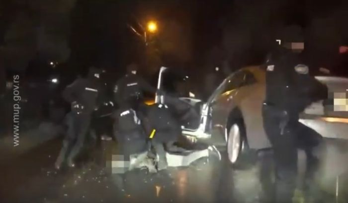 VIDEO: Uhapšeni zbog podmetanja bombe pod automobil Slobe Snajpera na Grbavici