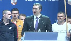 FOTO, VIDEO - Vučić na mitingu 