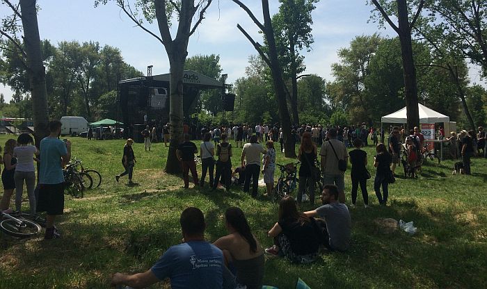 Osam bendova u Limanskom parku na urbanoj proslavi 1. maja