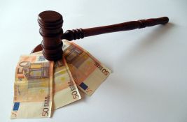 Oprezno sa pozivima za besplatne sporove protiv banaka, udruženja preprodaju tužbe advokatima