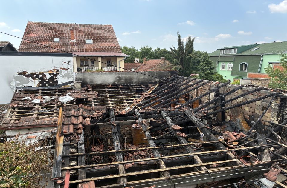 VIDEO: Mladom bračnom paru sa decom izgorela kuća na Telepu, evo kako da pomognete