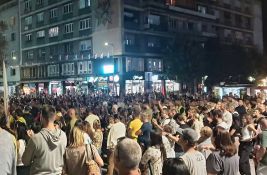 VIDEO Studenti biciklisti dočekani u Užicu: Odigrano i kolo