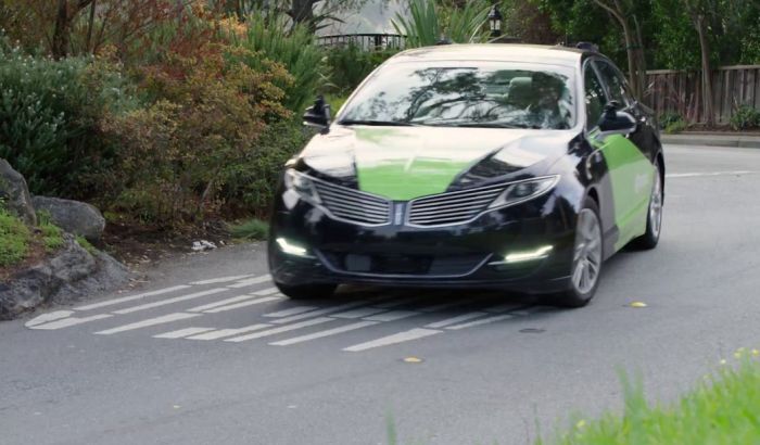 Naučnike uznemirio automobil koji je sam sebe naučio vožnji Naučnike uznemirio automobil koji je sam sebe naučio vožnji