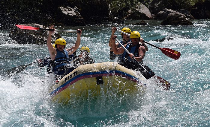 Đurđevdanski rafting Tarom za svega 85 evra sa prevozom iz Novog Sada Đurđevdanski rafting Tarom za svega 85 evra sa prevozom iz Novog Sada