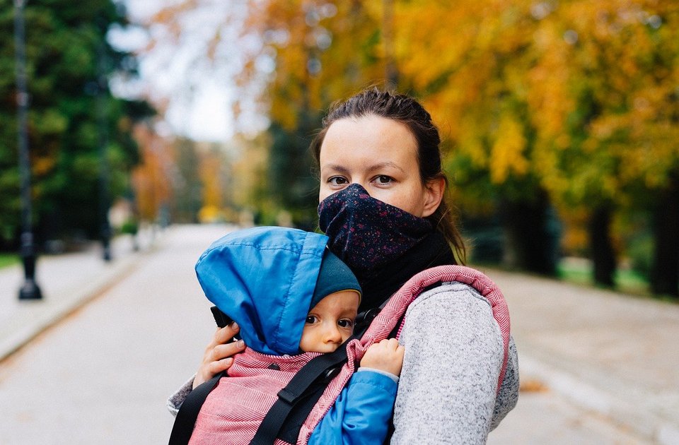 Mala deca mogu da čitaju vaše emocije, čak iako nosite masku