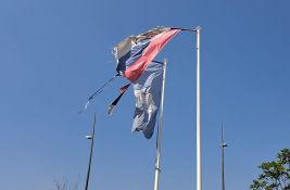 Novi Sad kupuje jarbole i zastave, cena - četiri miliona dinara