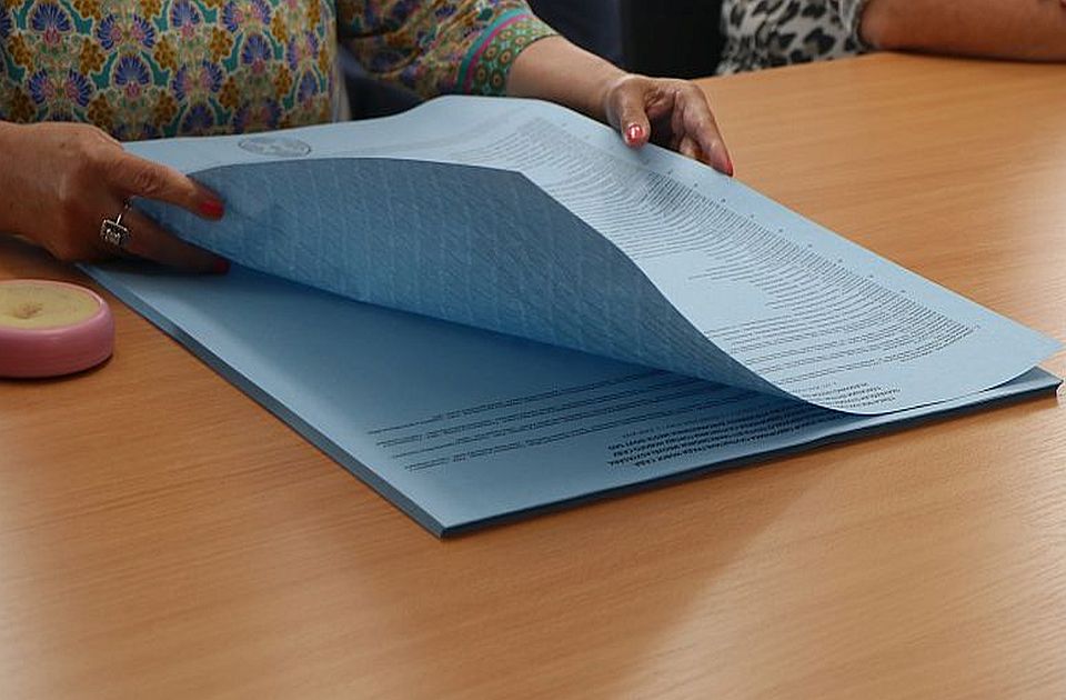 Nakon sumnji na izbornu krađu: U Kosjeriću u toku uvid u birački materijal Nakon sumnji na izbornu krađu: U Kosjeriću u toku uvid u birački materijal