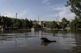 Najmanje sedam osoba nestalo nakon što je uništena brana u Novoj Kahovki
