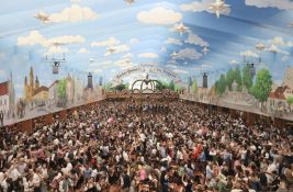 Oktoberfest privremeno zatvoren zbog prevelike gužve: Neki posetioci zamoljeni da odu