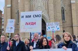 FOTO Održan protest roditelja dece sa autizmom: Da zagrmimo kao roditelji u ime naše dece