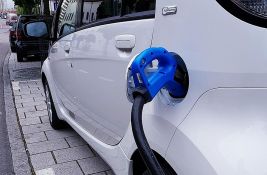 Počelo onlajn prijavljivanje za subvencije za električna vozila