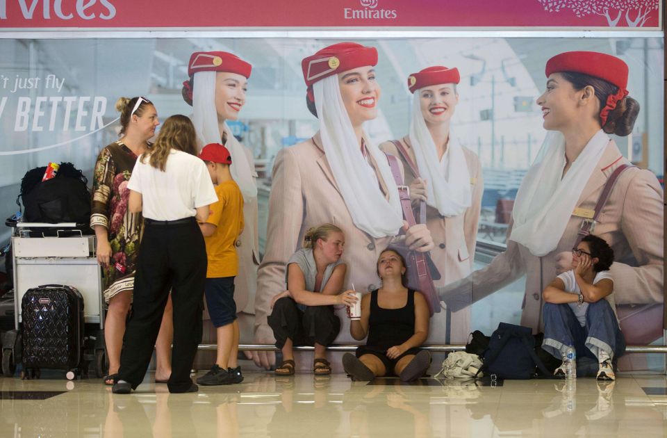 Vlade brojnih zemalja nastoje da vrate kućama putnike 