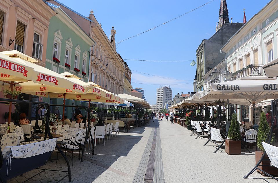 Sunčan i topao vikend