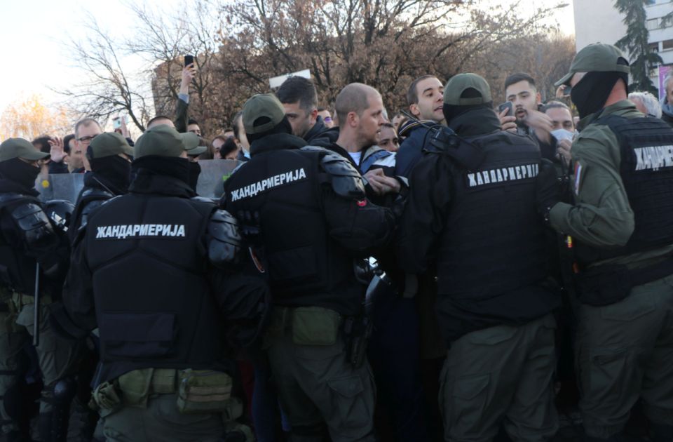 Dobili prekršajne prijave zbog učešća na protestu u Pančevu, iako ih niko nije legitimisao
