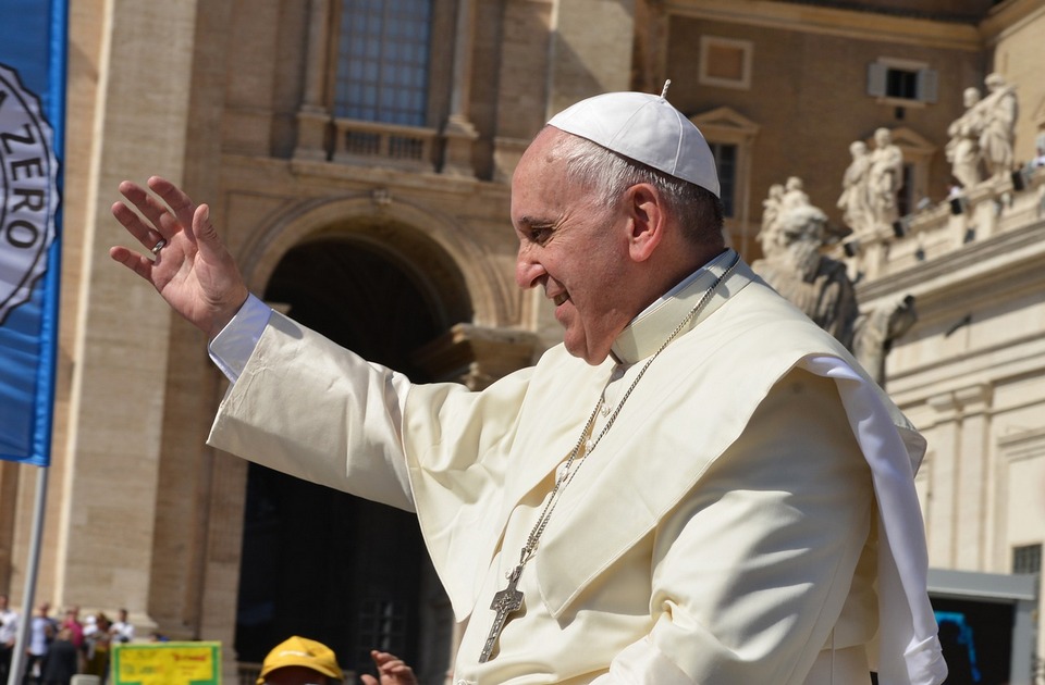 Papa u Grčkoj zatražio oprost za zločine koje je počinila Katolička crkva