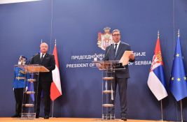 Austrijski kancelar iznenađen Vučićevom reakcijom na pitanje novinara o izborima: 