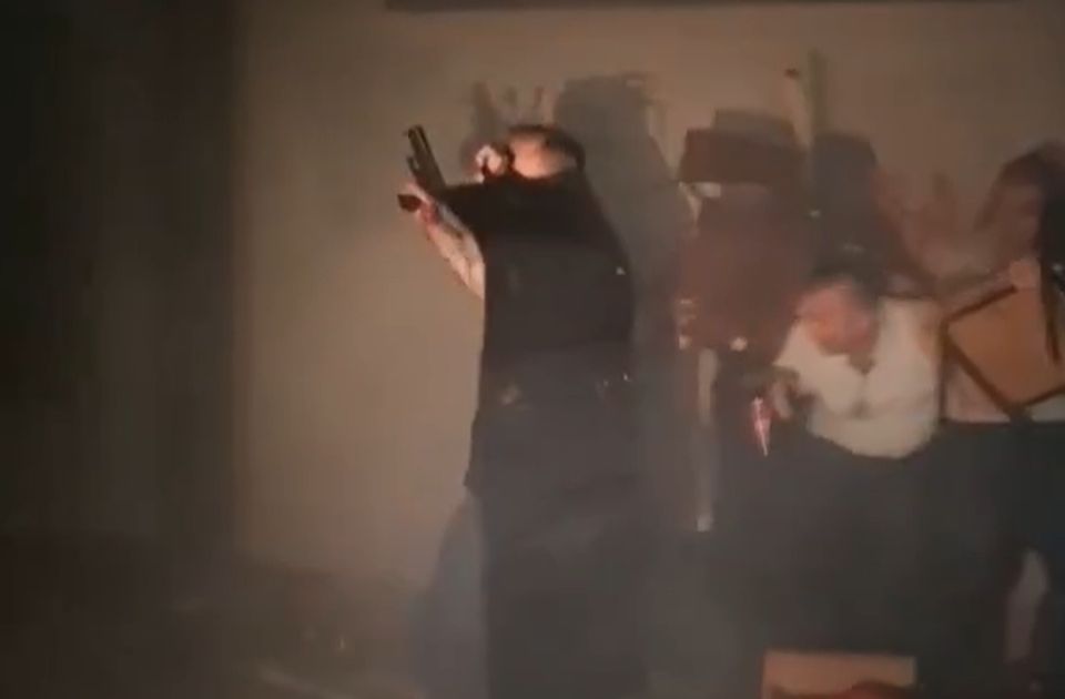 Novosadska opozicija: Potezanje pištolja signal opasnosti i pokazatelj da je tragedija pitanje trenutka