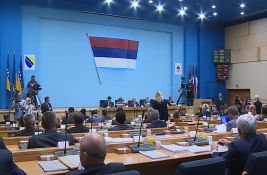 Skupština Republike Srpske izabrala novu Vladu, njen legitimitet osporavaju i stručnjaci i opozicija